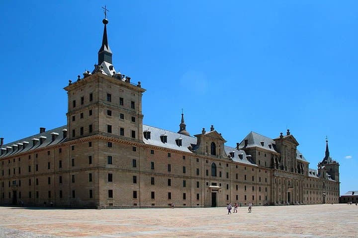 Escorial & Valley and Segovia from Madrid