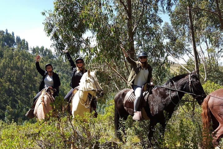 Half day Horseback Riding tour around Sacsayhuaman park