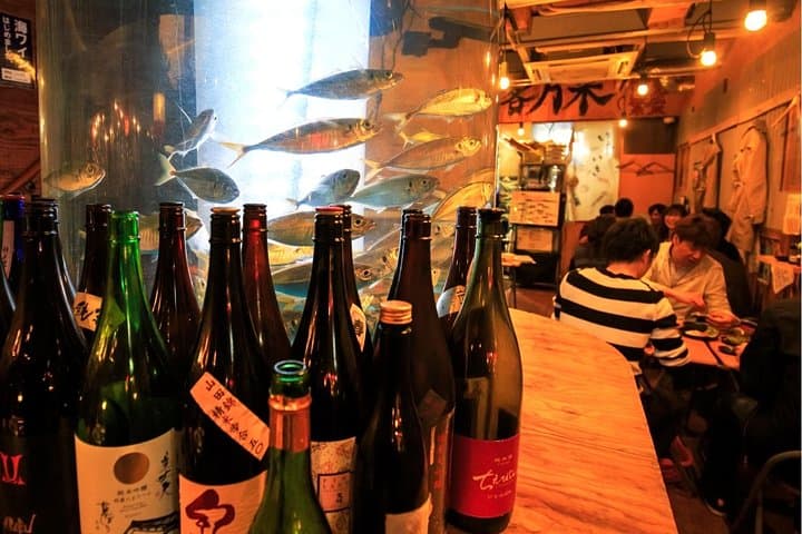 Osaka Night Tour with a Local – Private Bars, Drinks & Culture