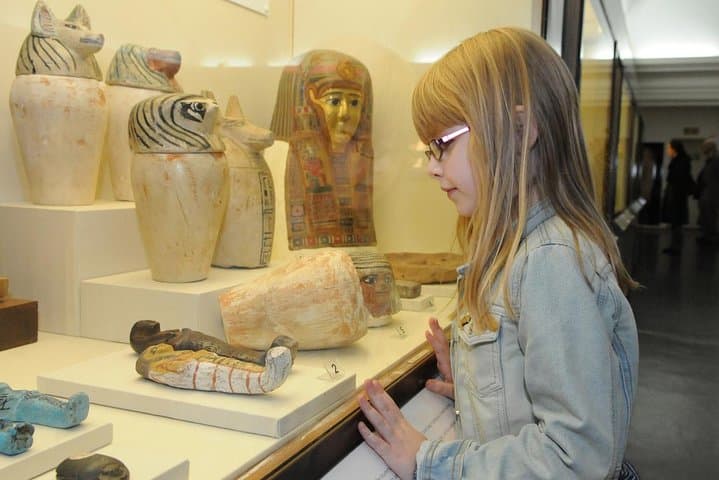 Private Day Tour of Egyptian Museum, Old Cairo, Islamic Cairo and Bazaar