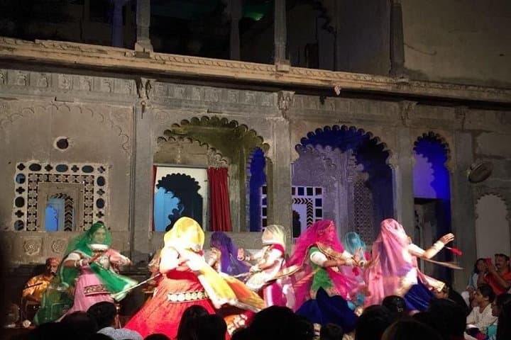 Evening Excursion: Bagore Ki Haveli Dance Show in Udaipur