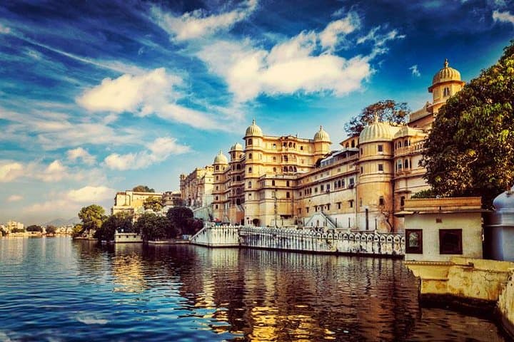Full Day Sightseeing Tour In Udaipur By Car
