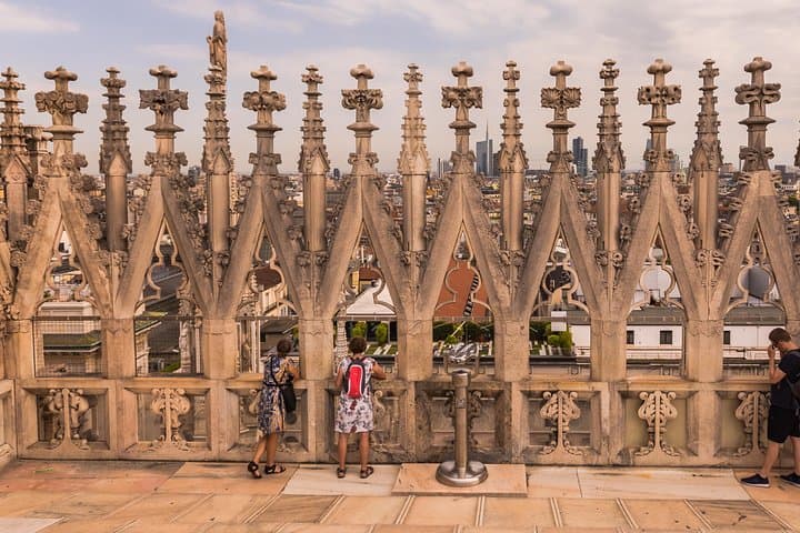 Milan Super Saver: Skip-the-line Duomo and Rooftop Tour