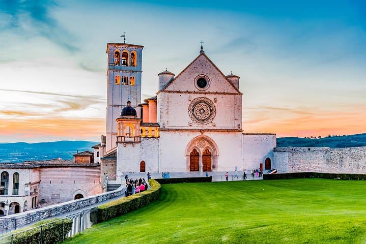 Assisi and Orvieto Guided Day Tour from Rome with Lunch