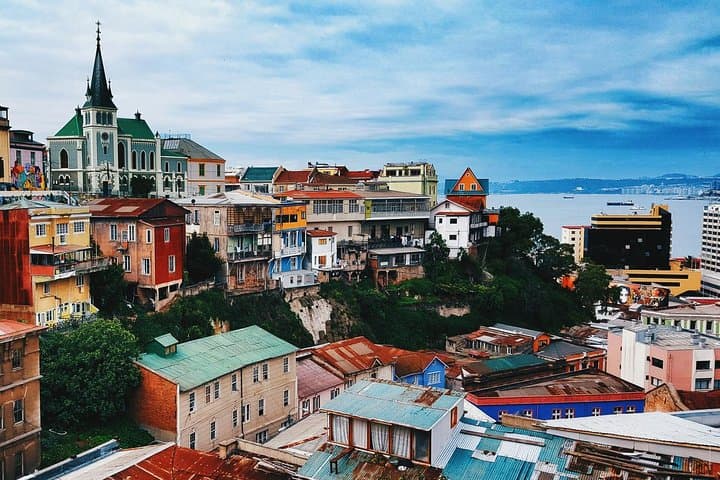 Valparaiso & Casablanca : Wine, Gastronomy and Living Culture