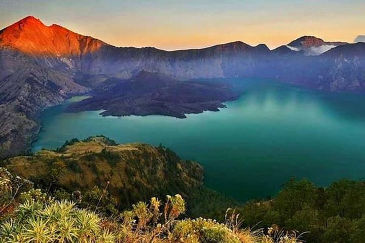 Rinjani Trekking 3D2N Summit