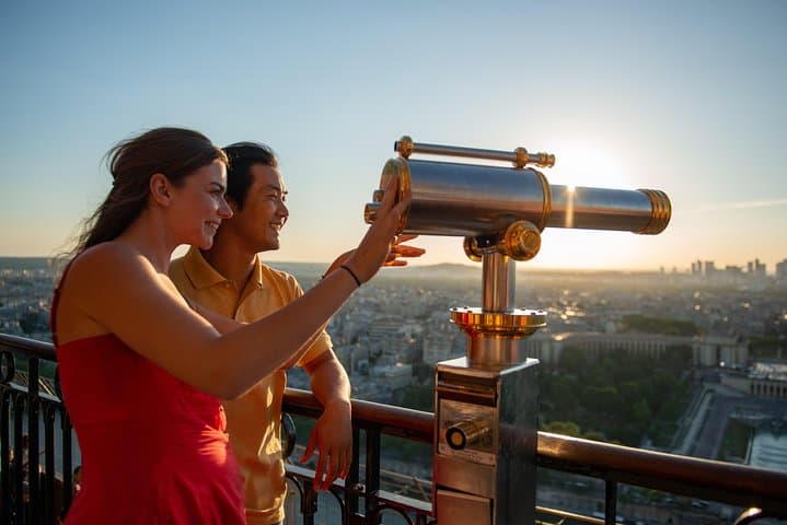 Seine Dinner Cruise, Eiffel Tower Access and Moulin Rouge Show