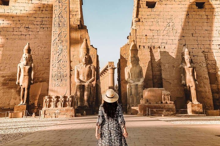 Luxor Private Full-Day Tour: Discover the East and West Banks of the Nile