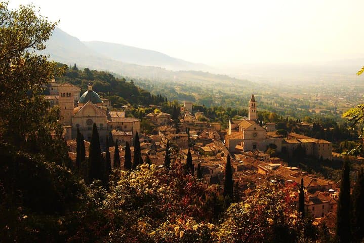 Basilica of St. Francis of Assisi. Tour with official guide