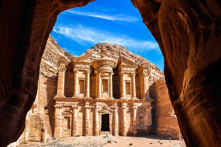3-Night Private Jordan Special Tour:Amman,Petra,Wadi Rum with Dead Sea Overnight