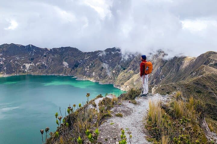 Hiking the Quilotoa loop in Ecuador