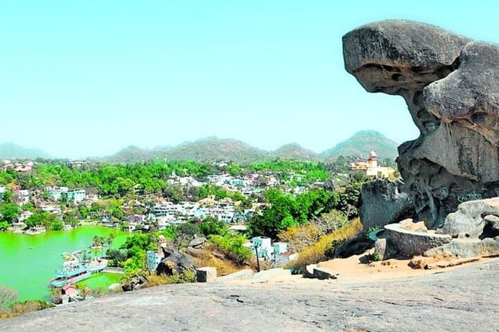 Overnight Private Transportation to Mount abu From Udaipur