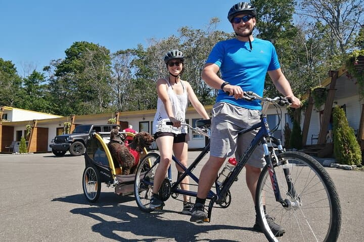 Quebec City - Tandem Bike Rental on Ile d'Orléans