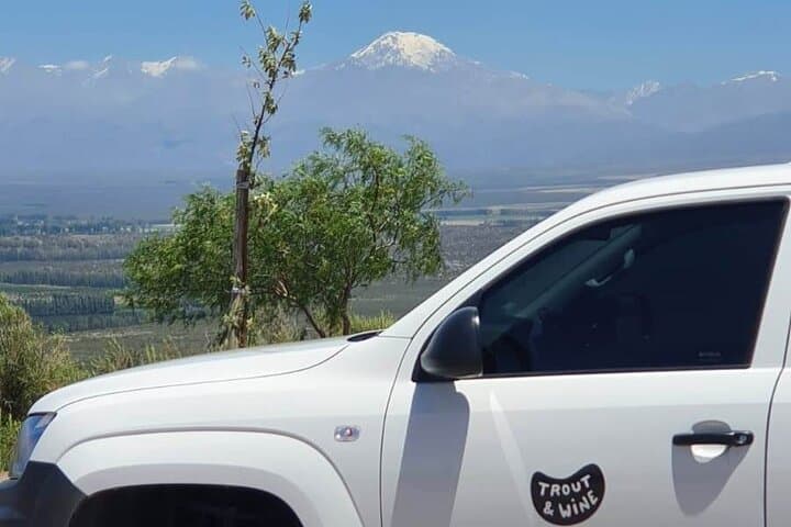 Malbec & Mountain Uco Valley Private Wine Tour with Gourmet Lunch