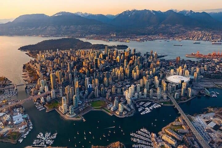 Vancouver 1-Day Tour (Granville Island/Stanley Park) (Chn&Eng)