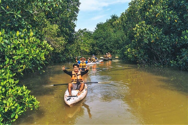 Puerto Escondido: Manialtepec Lagoon by Kayak