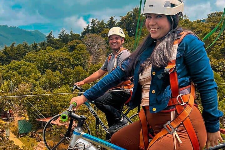The best of Ruta de Las Flores: Bike Zipline + Ataco + Hotsprings