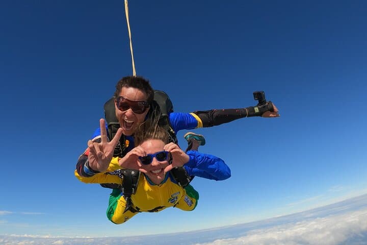 Parachute Jumping in Boituva