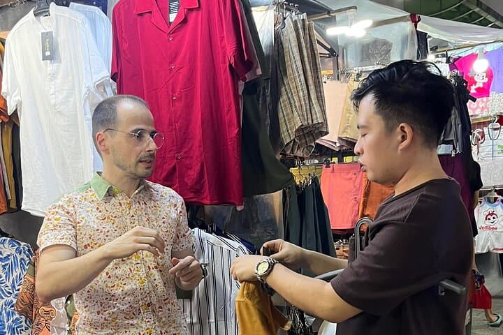 Manila Night Market and Food tour experience with Local guide