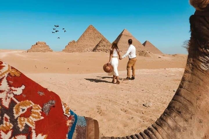 Unforgettable: Giza Pyramids, Camel ride & Cooking class tour