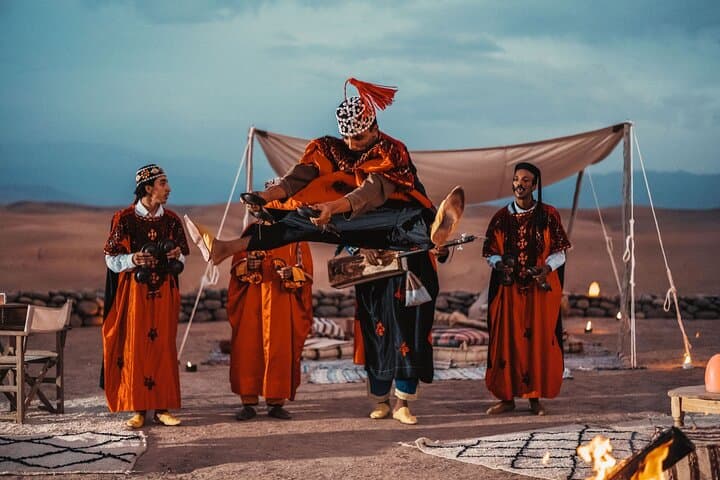 Agafay Desert: Camel Ride and Quad bike with Dinner Show