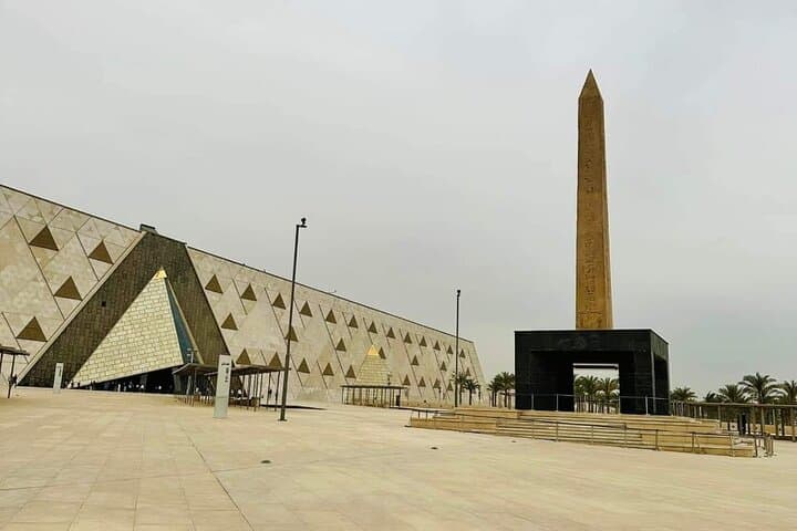 Private Grand Museum and Pyramids Tour