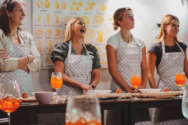 Rome Tipsy Cooking Class: Make Pasta & Taste 3 Spritz Cocktails