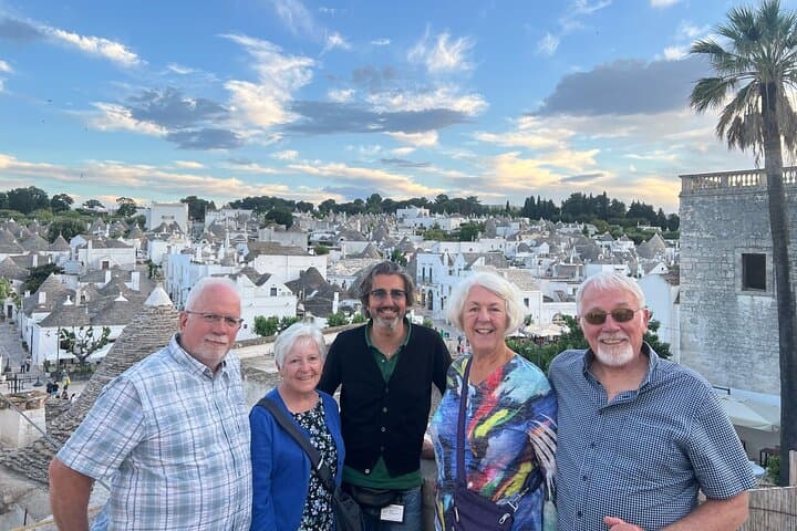 Highlights of Puglia: Bari, Alberobello and the charming villages