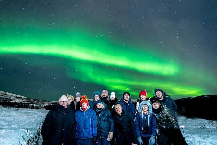 Tromsø: Northern Lights Chase Minibus Tour