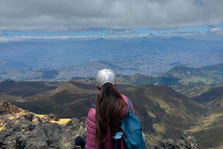 Rucu Pichincha volcano summit full day