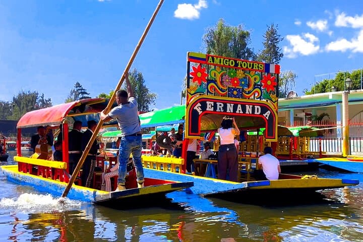 Teotihuacan & Guadalupe Shrine + Xochimilco, Coyoacán & Frida Kahlo Combo Tour