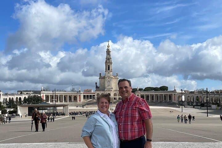 Fatima, Valinhos, Nazare, Obidos on Private tour