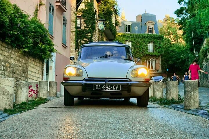 Paris Private Guided Tour in a Vintage Open Top French Car