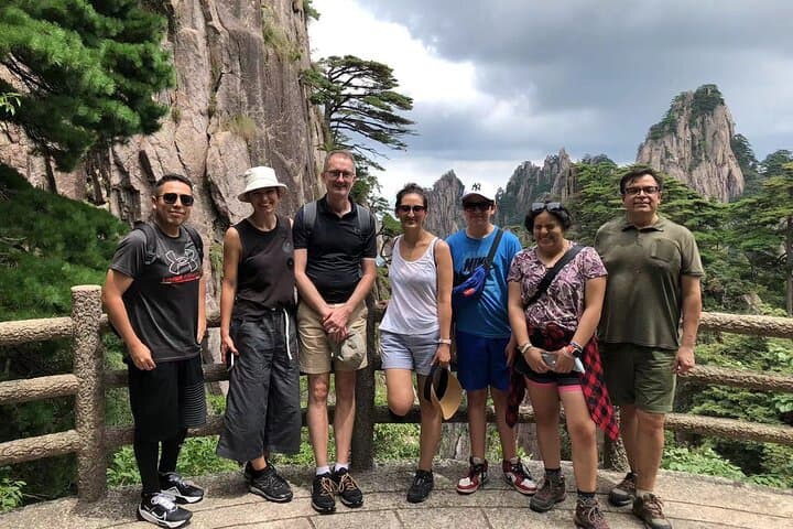 4 Days Huangshan Private Tour: Mt.Huangshan & Rural Experience at Local Villages