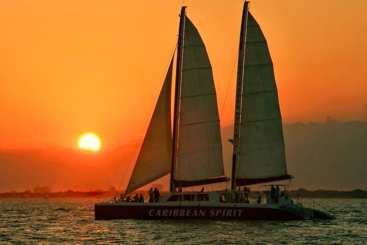 Sunset Sail in Miami: Complimentary Champagne Toast