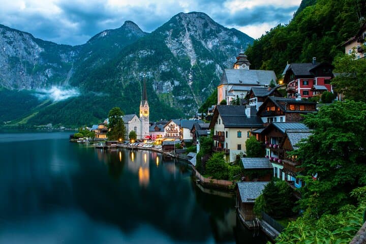 Austria: Hallstatt and Salzburg Day Tour from Vienna