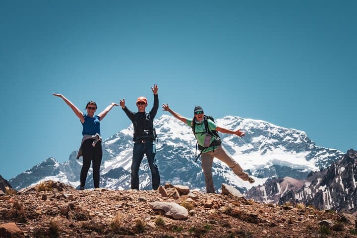 Aconcagua short hike & Argentine BBQ – Full Day from Mendoza