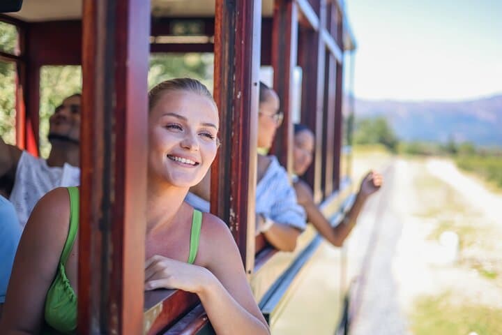 Cape Town Winelands – Franschhoek Wine Tram & Stellenbosch Tour