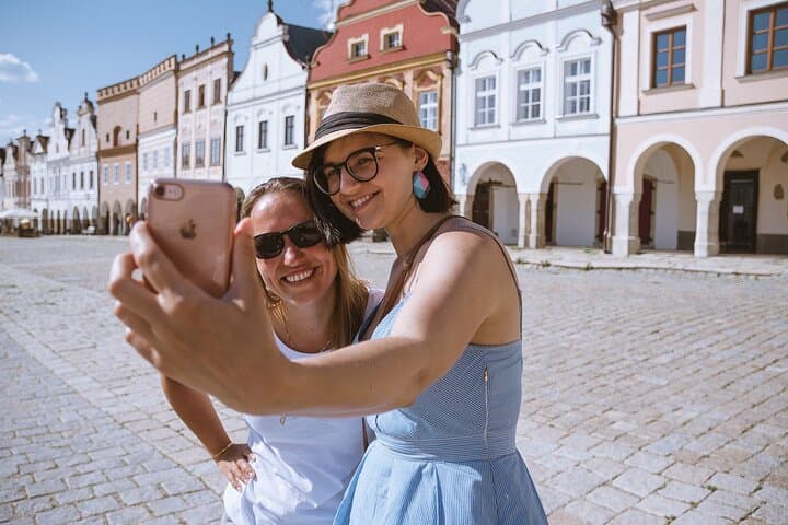 Vienna-Prague One-Way Sightseeing Tour Bus
