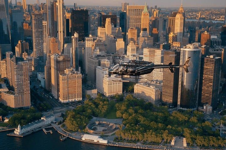 New York Helicopter Tour: New York City Skyline Tour