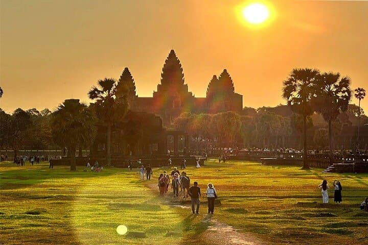 2-Day Angkor Sunrise Temple of Angkor -Siem Reap Tour 