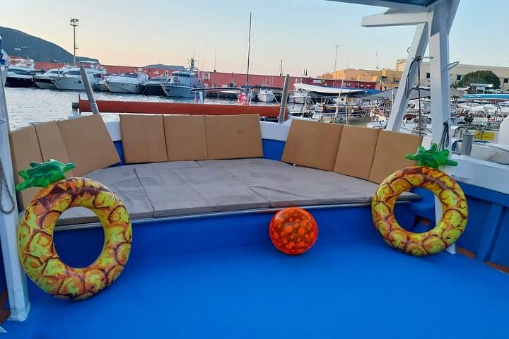 Daily boat trip island of Ponza and Palmarola