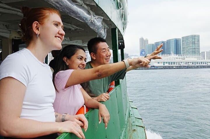 Hong Kong Private & Personalized Family Tour with a Local Guide