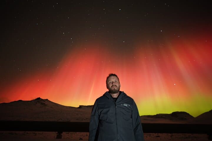 Reykjavik Northern Lights Tour with Pro Aurora Photos Small Group