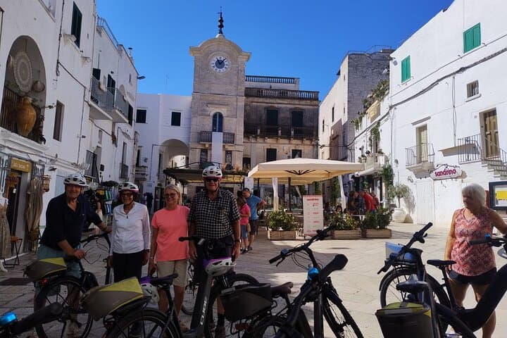 Ebike tours: the villages of Valle d'Itria and tasting of typical products