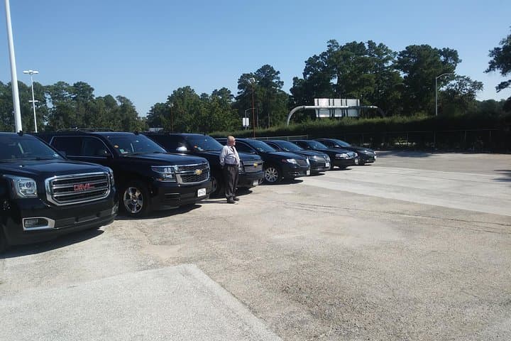 Private SUV Transfer Houston IAH Airport to Galveston for 6 PAX