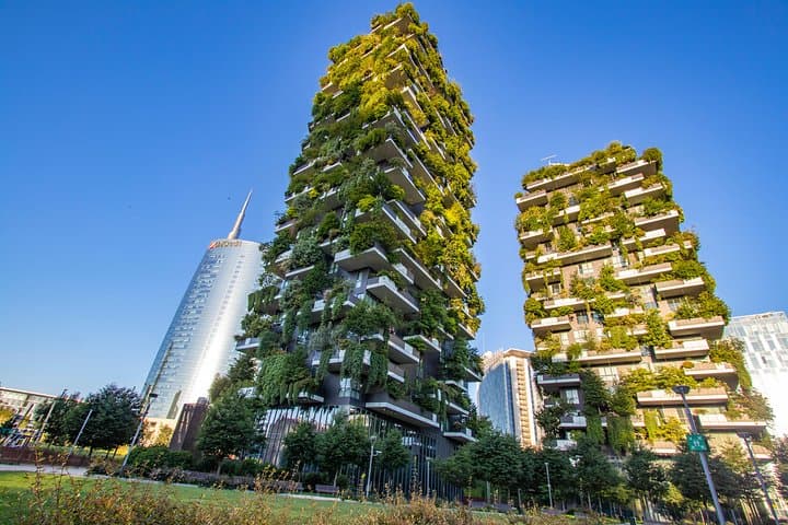 Explore Milan in 90 minutes with a Local