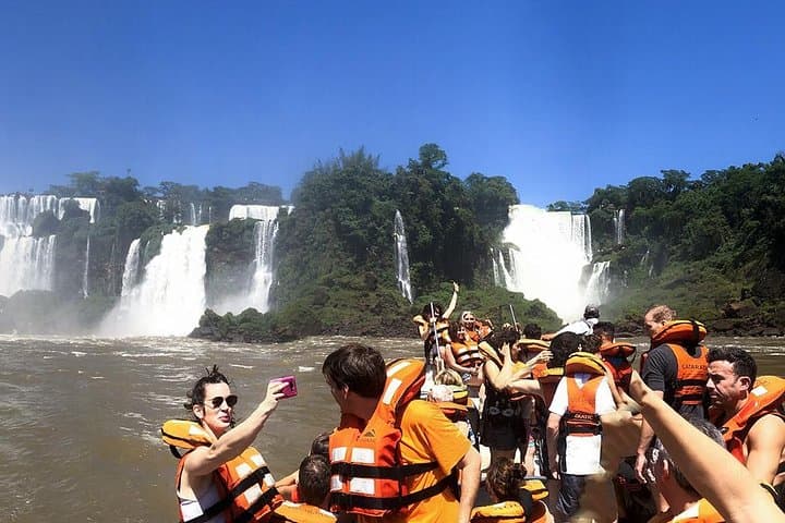 Cataratas Iguazu Argentinas Tour and Great Adventure on boats tour