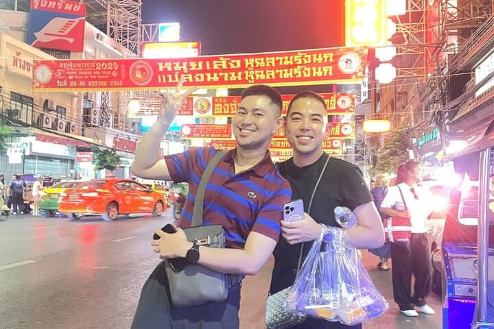 Bangkok Night Tour: Chinatown Michelin Street Food by Tuk Tuk