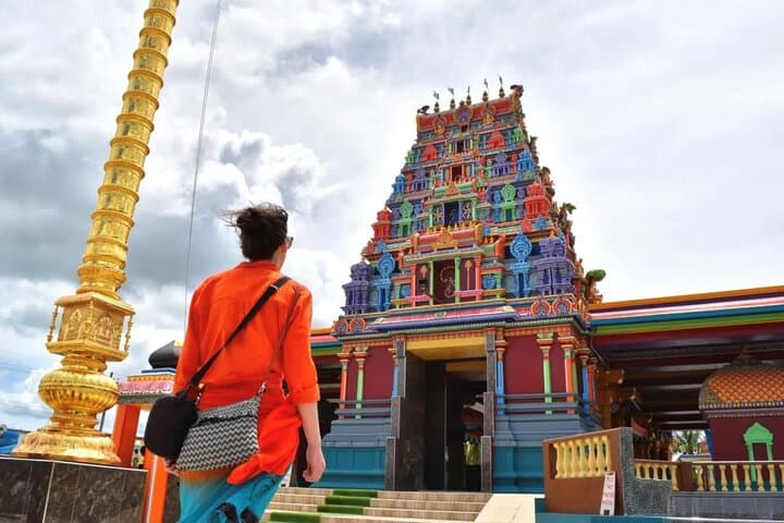 Discover Fiji's Key Attractions in Nadi for a Half-Day Visit